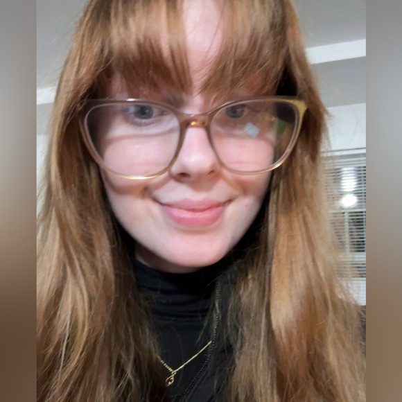 Meet your Posher, Sophia - Picture 5 of 5